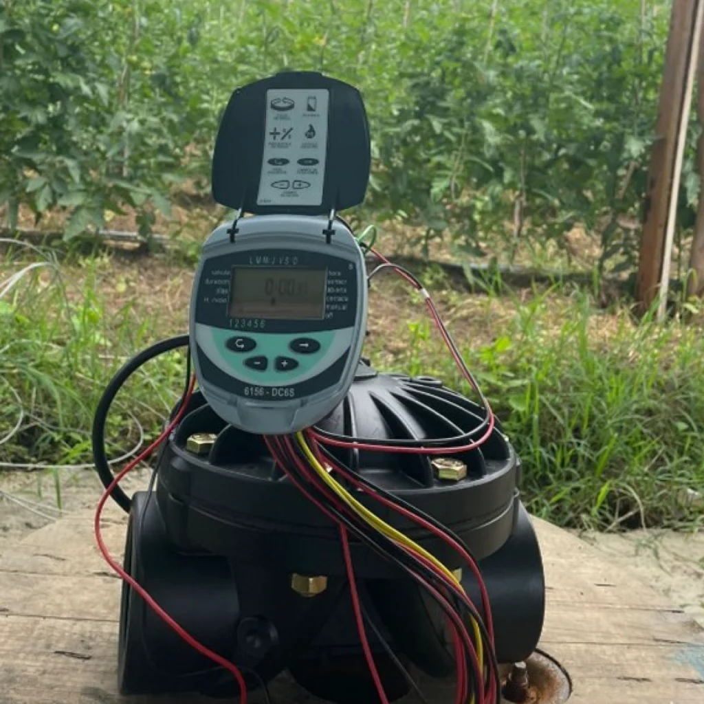 Sistema de automatización de riego controlado para cultivos